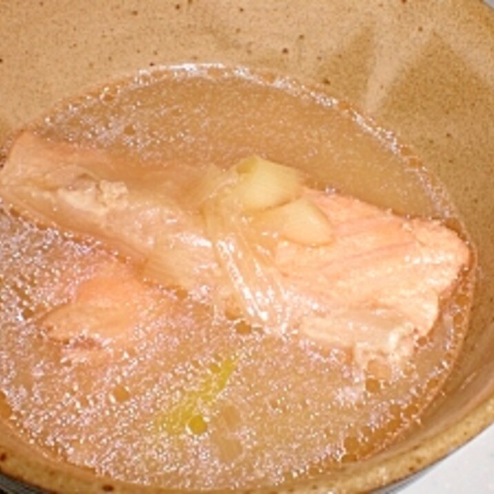 鮭のあらのお味噌汁